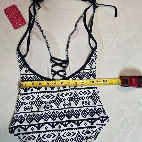 🌿NWT "PatPat" tribal print one piece swimsuit size Small - Picture 7 of 11